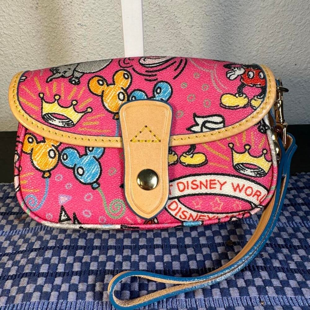 Dooney bourke disney parks